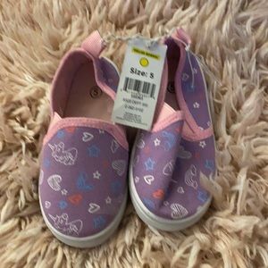 Toddler girls swigglers